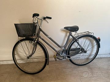 Bici da citta donna Bianchi-con cestino