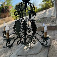 Lampadario vinatge in ferro battuto a mano