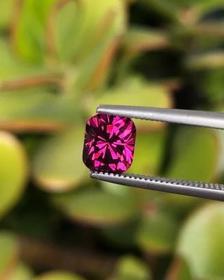 Granato Malaya naturale 1.24 ct