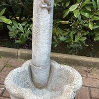 Fontana vedovella in cemento