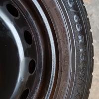 4 dischi con gomme invernali per Punto evo