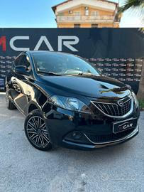 Lancia Ypsilon 1.0 FireFly 5 porte S&S Hybrid Ecoc