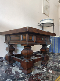 Tavolino in legno massello