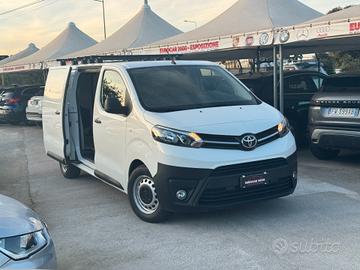 TOYOTA PROACE 3 POSTI IVA ESPOSTA