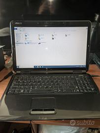 Notebook Asus con ssd da 220gb e 4gb ram