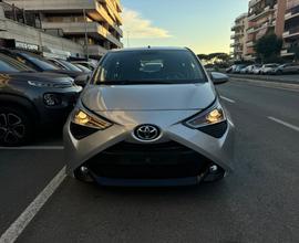 Toyota Aygo 1.0 VVT-i 72 CV 5 porte x-play