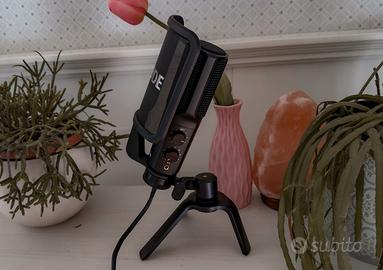 Microfono RØDE NT-USB+ come nuovo – professionale