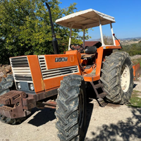 Trattore Fiat 680