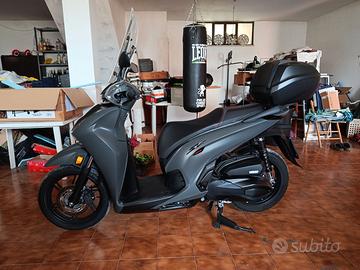 Honda SH 350 sport