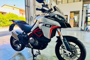 Ducati 950 S anno 2019