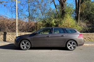 Peugeot 308 SW 1.2 - 130cv