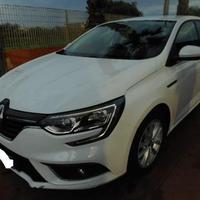 RENAULT Mégane 1.5 dCi 110 CV EDC Limited N