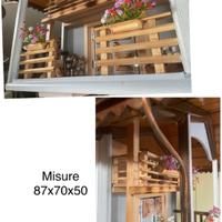 Casetta in legno fatta a mano