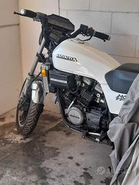 Honda VF 750 - 1982