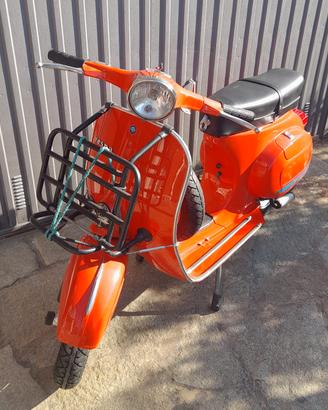 vespa primavera et3 