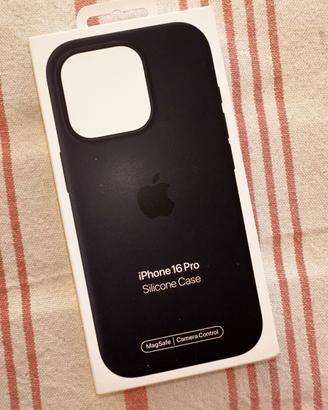Cover Originale Apple iPhone 16 Pro Silicone Case