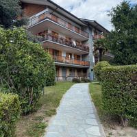 Alloggio con cantina, due soffitte e box auto