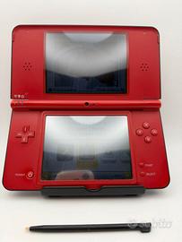 Nintendo DSi XL Super Mario 25esimo anniversario