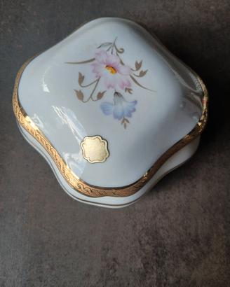 Limoges France  scatola portagioie 9x9x5 vintage 