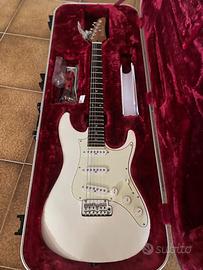 Chitarra IBANEZ Lm1 Luna White