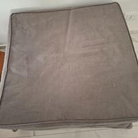 letto singolo, pouff