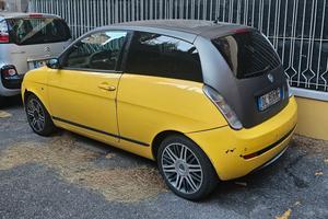 Lancia Ypsilon 1.3 multijet MOMO Design