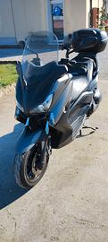 Yamaha x max 400
