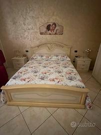 Camera da letto. Completa di accessori