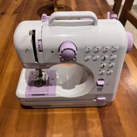 Macchina da cucire portatile