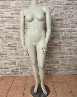 Manichino donna con braccia e mani articolate