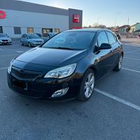 Opel Astra J 1.7 cdti