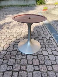 Piedi per tavolo di design