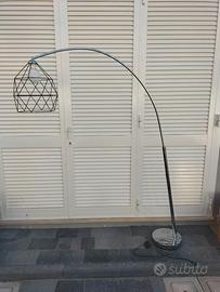 Lampada ad arco