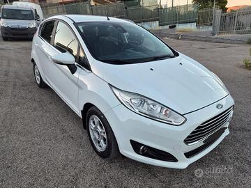 Ford Fiesta 1.5 TDCi 75CV 5 porte Titanium
