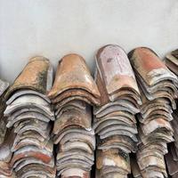 tegole antiche in buono stato, circa 400 pz, €1,20