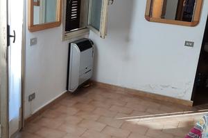 Mono/bi locale Alloggio arredato