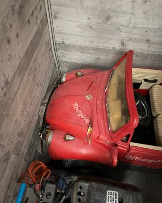Auto giocattolo