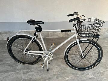 Veloretti Café Racer city bike super accessoriata!