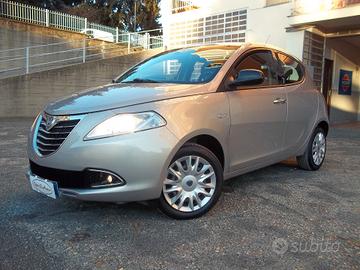 Lancia Ypsilon Gold 1.2 8v Ok neopatentati 5 posti