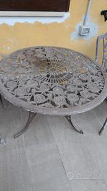 Tavolo da giardino 