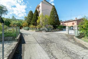 3 LOCALI A VIGNOLA