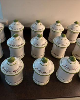 Barattoli ceramica dipinti a mano erbe officinali
