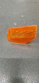 LENTE VETRO FRECCIA LAMPEGGIATORE POSTERIORE DESTR