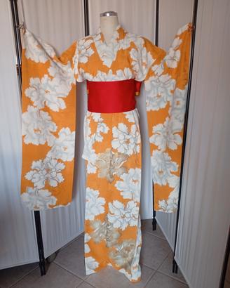 kimono Furisode giapponese antico in seta 