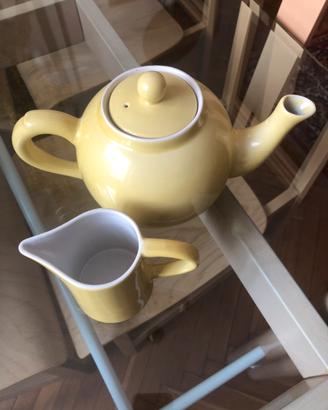 Teiera e lattiera