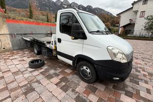 Carroattrezzi daily Isoli patente b