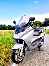 piaggio x8 200 km 25000 luccicante