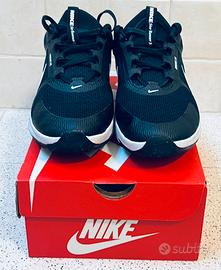 Nike Star Runner 5 – Numero 38 –nere- bianche