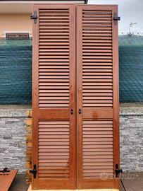 Persiane in alluminio tinta legno 