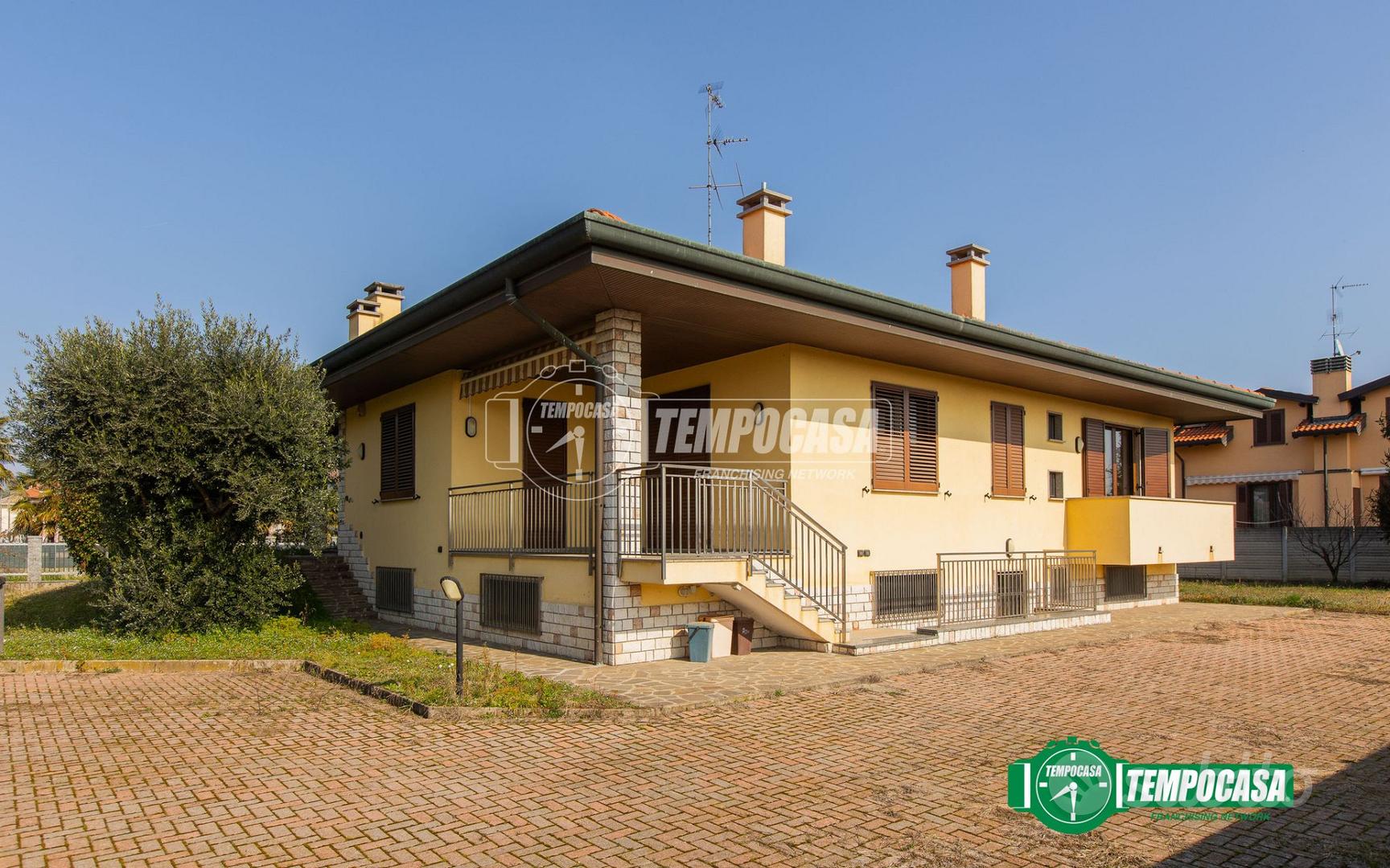 VILLA INDIPENDENTE A MAGNAGO - Vista 2